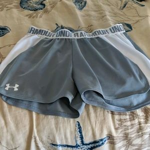 Under armour shorts with pockets
